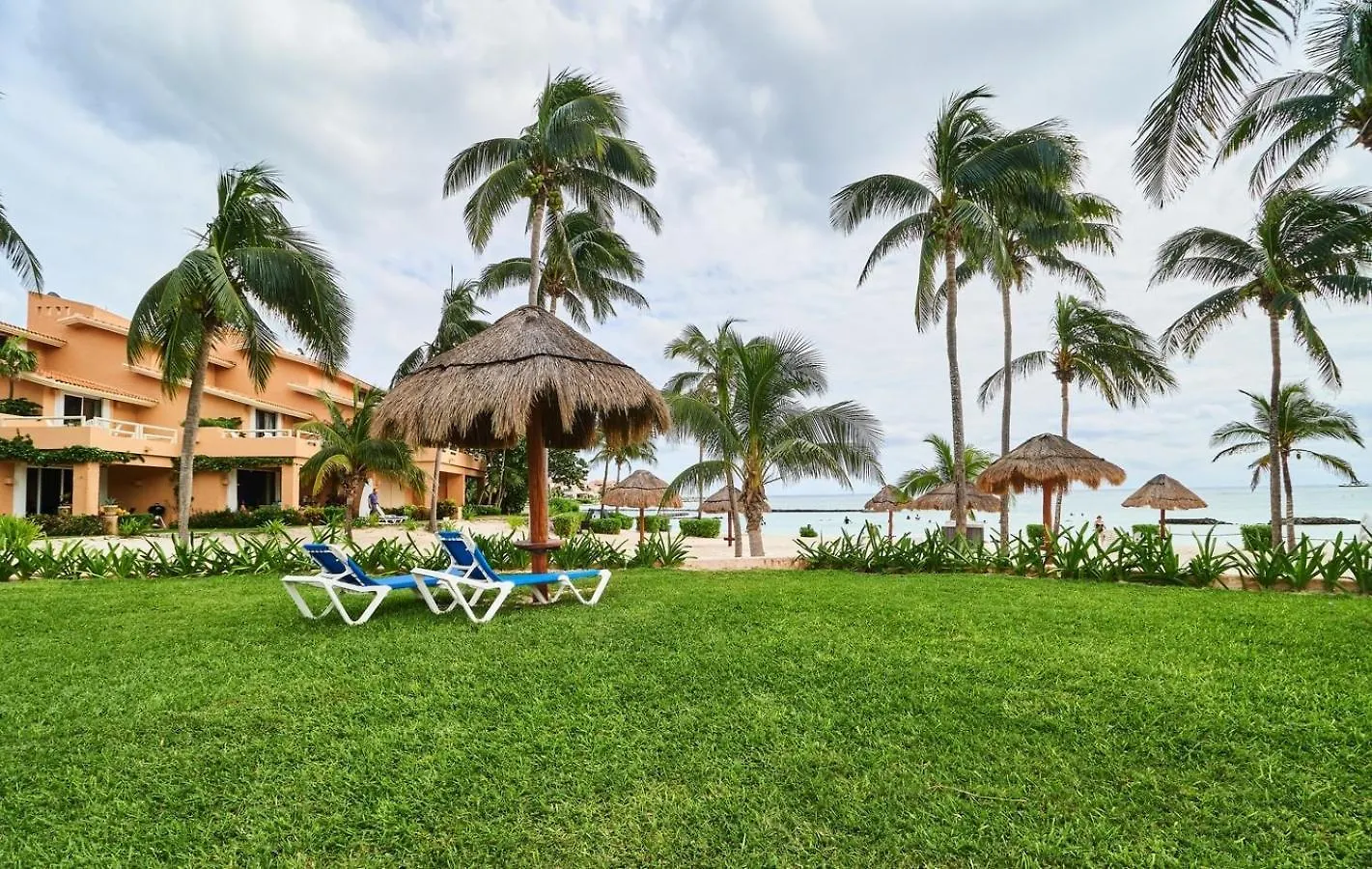 Beachfront Appt With Amazing Pool In Pto Aventuras Apartment Puerto Aventuras Mexico